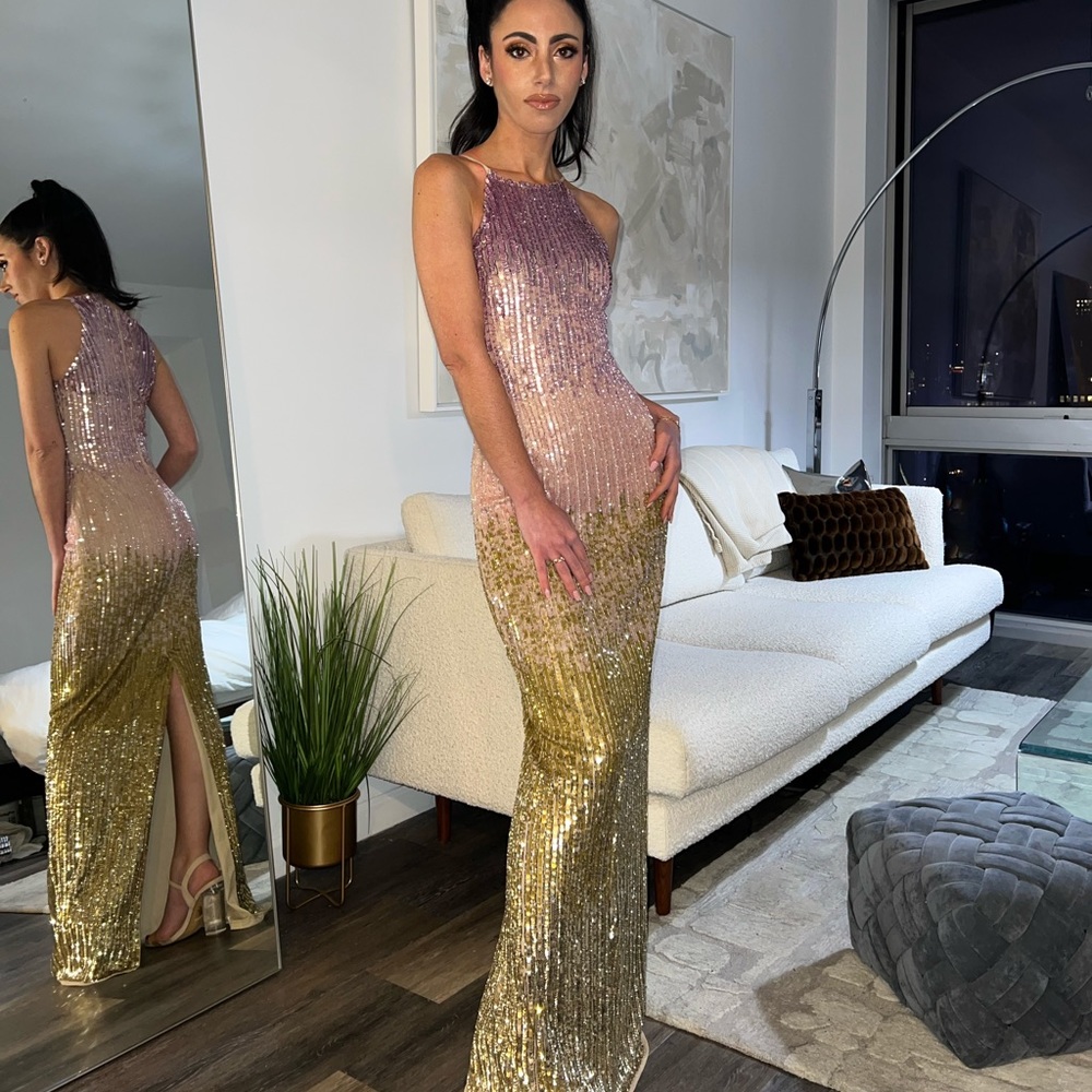 Mac Duggal Ombré Sequin Halter Neck Column Gown Size 0